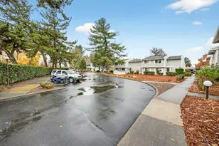 821 E 10th St, Medford, OR 97504 - Photo 28