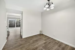 821 E 10th St, Medford, OR 97504 - Photo 8