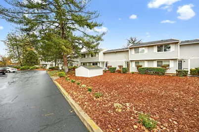 821 E 10th Street, Medford, OR 97504 - Photo 40