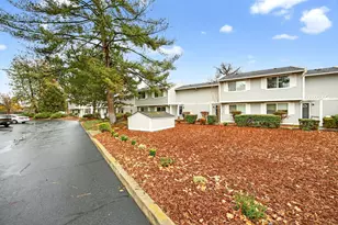 821 E 10th St, Medford, OR 97504 - Photo 40