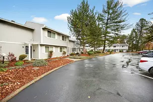 821 E 10th St, Medford, OR 97504 - Photo 42