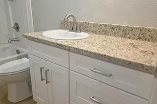 633 E Archwood Dr, Eagle Point, OR 97524 - Photo 18