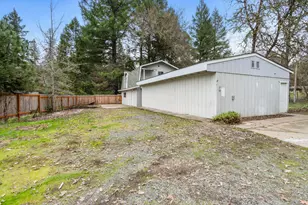 464 Sunny Glen Way, Wolf Creek, OR 97497 - Photo 38