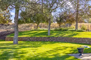 402 Claremont Dr, Madras, OR 97741 - Photo 34