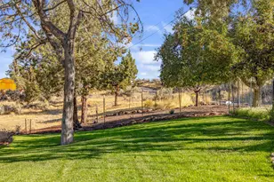 402 Claremont Dr, Madras, OR 97741 - Photo 32