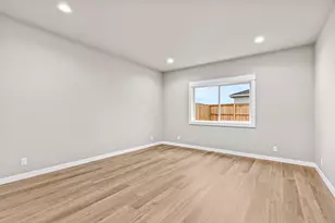 3742 Carlin Dr, Medford, OR 97504 - Photo 12