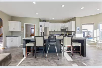 221 SW Meadow Lakes Drive, Prineville, OR 97754 - Photo 6