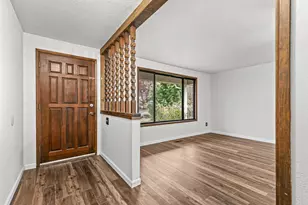 1846 Hart Ave, Medford, OR 97501 - Photo 2