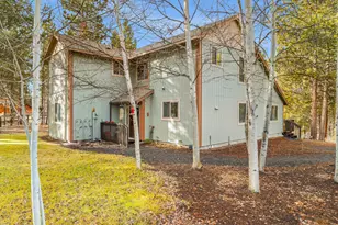 55065 Marten Ln, Bend, OR 97707 - Photo 2