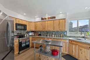 63210 Deschutes Market Rd, Bend, OR 97701 - Photo 12