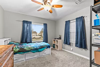 801 Beekman Avenue, Medford, OR 97501 - Photo 24