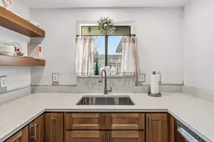 1426 Timothy St, Central Point, OR 97502 - Photo 12