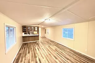 64100 N Hwy 97, Bend, OR 97701 - Photo 4