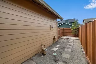 61704 Marigold Ln, Bend, OR 97702 - Photo 28