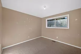 21058 Azalia Ave, Bend, OR 97702 - Photo 14