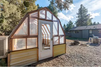 21058 Azalia Avenue, Bend, OR 97702 - Photo 20