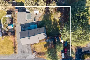 21058 Azalia Ave, Bend, OR 97702 - Photo 22