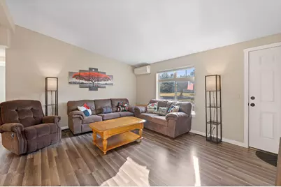 61445 SE 27th #22, Bend, OR 97702 - Photo 6