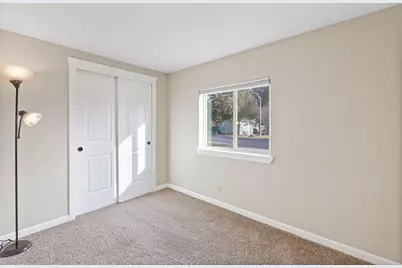 61445 SE 27th #22, Bend, OR 97702 - Photo 16