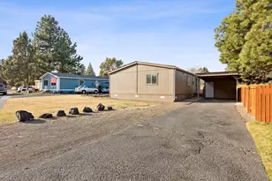 61445 SE 27th, Bend, OR 97702 - Photo 2