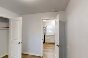 744 NW 2nd St, Grants Pass, OR 97526 - Photo 12