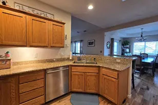 10809 Washburn Way, Klamath Falls, OR 97603 - Photo 12