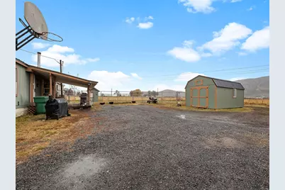 13779 Matney Road, Klamath Falls, OR 97603 - Photo 4