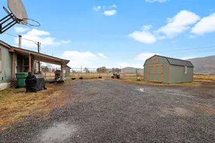 13779 Matney Rd, Klamath Falls, OR 97603 - Photo 4