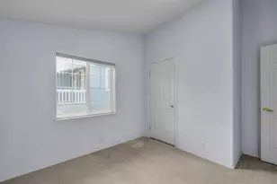 2325 NE Wintergreen Dr, Bend, OR 97701 - Photo 30