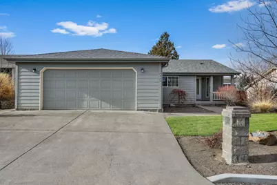 2325 NE Wintergreen Drive, Bend, OR 97701 - Photo 2