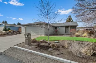 2325 NE Wintergreen Dr, Bend, OR 97701 - Photo 1