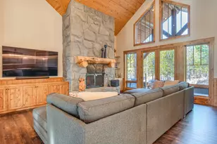 56770 Nest Pine Dr, Bend, OR 97707 - Photo 10