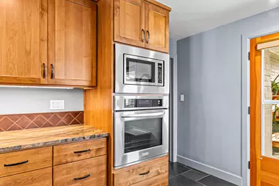 218 Saginaw Drive, Medford, OR 97504 - Photo 16
