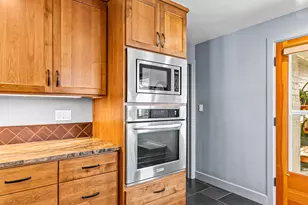 218 Saginaw Dr, Medford, OR 97504 - Photo 16