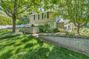 218 Saginaw Dr, Medford, OR 97504 - Photo 58