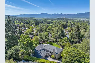 218 Saginaw Drive, Medford, OR 97504 - Photo 54