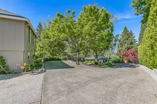 218 Saginaw Dr, Medford, OR 97504 - Photo 60