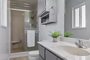 2381 Brentwood St, Medford, OR 97504 - Photo 16