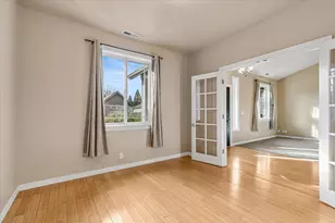 142 Whispering Dr, Grants Pass, OR 97527 - Photo 6