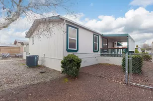 122 Whispering Willow Dr, Grants Pass, OR 97527 - Photo 28