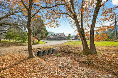 5650 Kane Creek Road, Central Point, OR 97502 - Photo 4