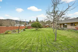 704 NW Sandy Dr, Grants Pass, OR 97526 - Photo 48