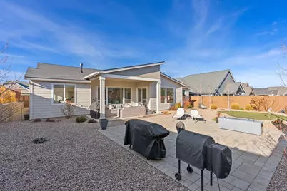 3842 NE Oakside Loop, Bend, OR 97701 - Photo 38