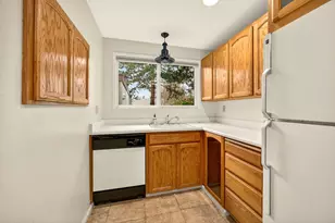 206 Mount Echo Dr, Medford, OR 97504 - Photo 6