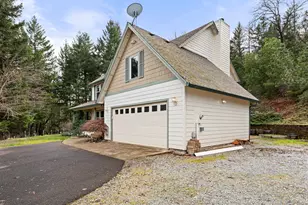 301 Leeannas Way, Shady Cove, OR 97539 - Photo 30