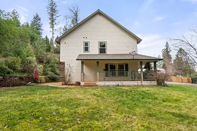 301 Leeannas Way, Shady Cove, OR 97539 - Photo 32