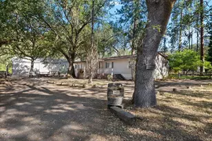 1401 Upper River Rd, Gold Hill, OR 97525 - Photo 24