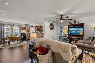 10 E South Stage Rd, Medford, OR 97501 - Photo 4