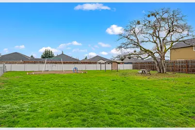 414 Stevens Road #UNIT 34, Eagle Point, OR 97524 - Photo 18