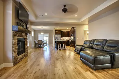 3835 Creek Mont Drive, Medford, OR 97504 - Photo 2